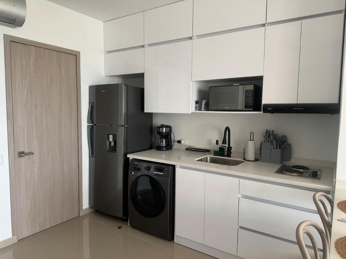 New Apto Front & Close To Airport Apartamento Cartagena