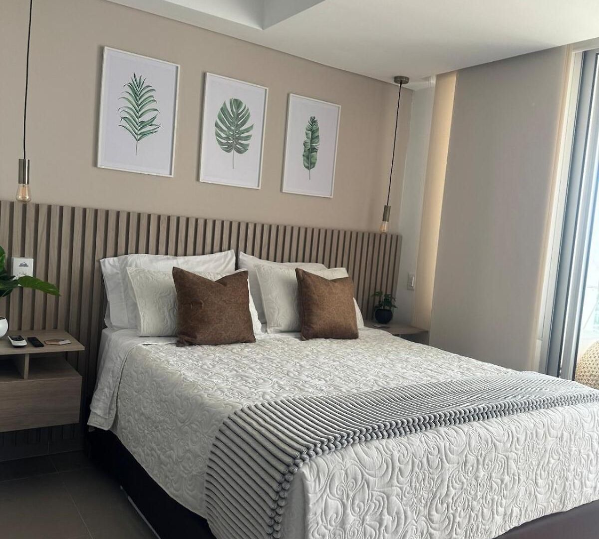New Apto Front & Close To Airport Apartamento *