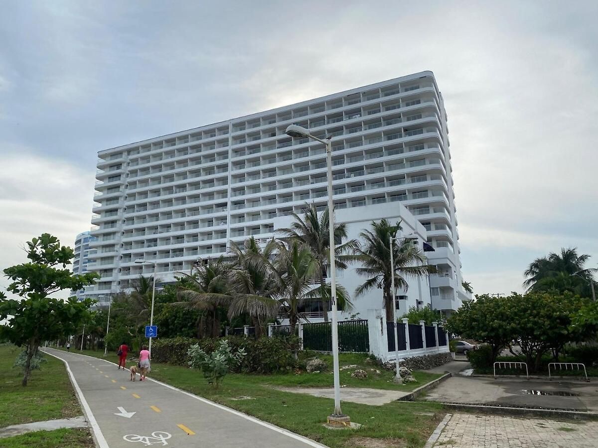 New Apto Front & Close To Airport Cartagena