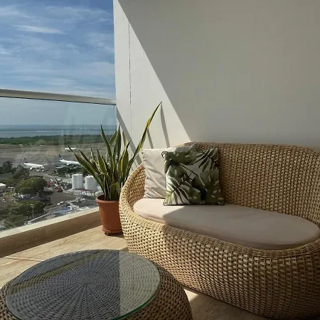Apartamento New Apto Front & Close To Airport